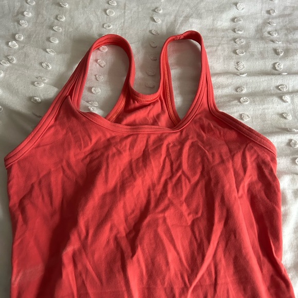 Women’s Lululemon tank top - Picture 3 of 4